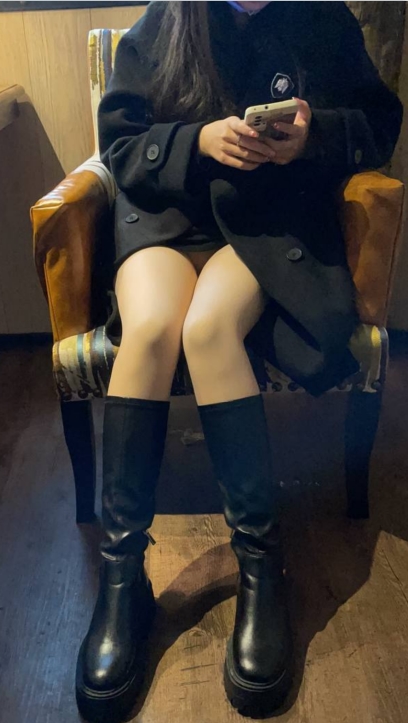 绿帽教育天花板《J神》3人浴池多人运动+