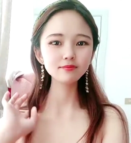 震惊-艺校学生妹为了奢侈品露脸沉沦