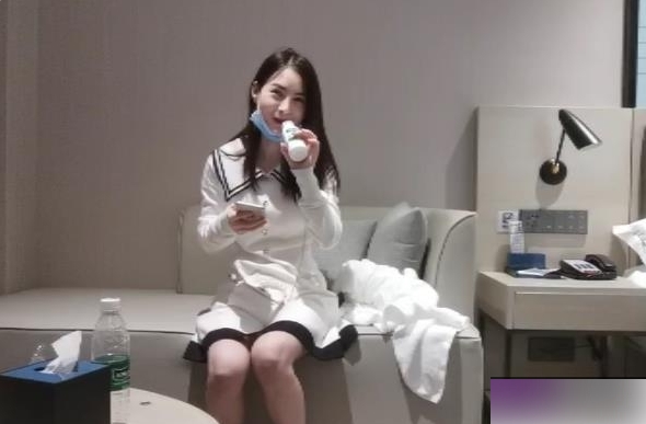 九一大神《小祁探花》新丝路苗条模特