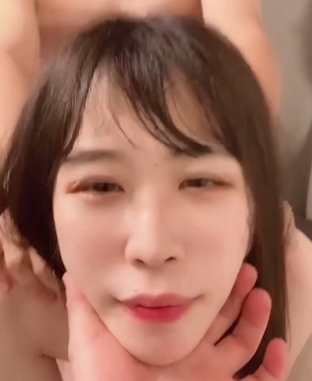 震惊-美少女制服诱惑3倍的快乐