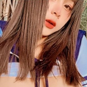 三百万粉丝主播《苏恩·Puls》疯狂多人运动