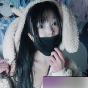 宅福社软萌Loli（秋秋酱）自拍，呆萌漂亮样子斩获宅男无数【120MB】