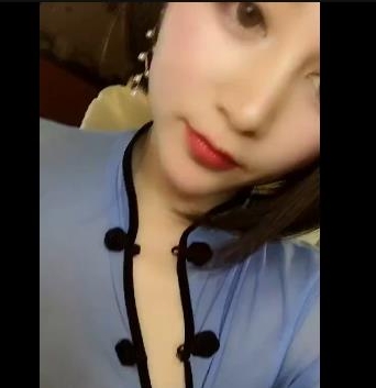 YSL甜甜定制合集：奢华品牌与甜蜜风格的完美融合