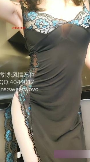 完具娜美丝薄纱长裙