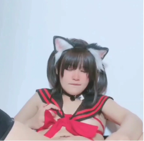 微博网红少女小鹿酱猫爪少女1V975MB时尚微博网红少女小鹿酱猫爪少女1V相机，975MB存储空间