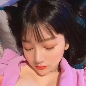 小尤奈的抖音复出