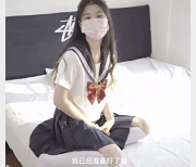 小七软同学妹妹可爱长筒白袜资源高清作品姐姐空姐露脸观看视频