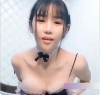 精选童颜妹子Huluwa少男榨汁-精选妹子