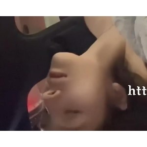 酒吧DJLooks199自拍闺蜜喝醉进酒店时长27分钟露脸撩人