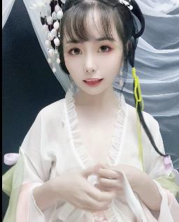 喵小吉自拍COS全露脸视频8套，娇小可人痔疮全程展示，观看下载！