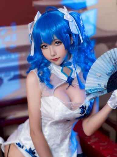 Momoko葵葵露脸美女绅士合集，颜值身材精选信浓礼服视频