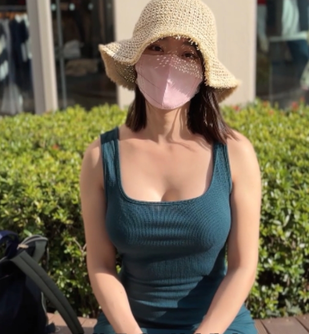 胡言乱语瑜伽教练ssrpeach121v23.8g，激励学生享受瑜伽乐趣