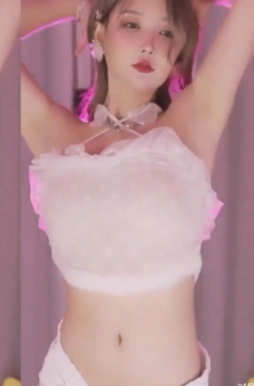 米娜斗鱼大摆锤合集：两个大白兔诱惑顶级视频03:10:49