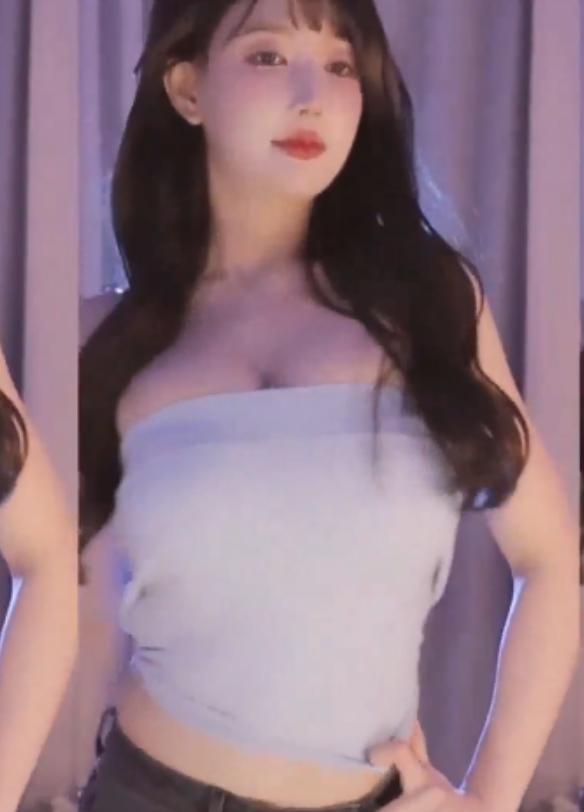 米娜斗鱼大摆锤合集：两个大白兔诱惑顶级视频03:10:49