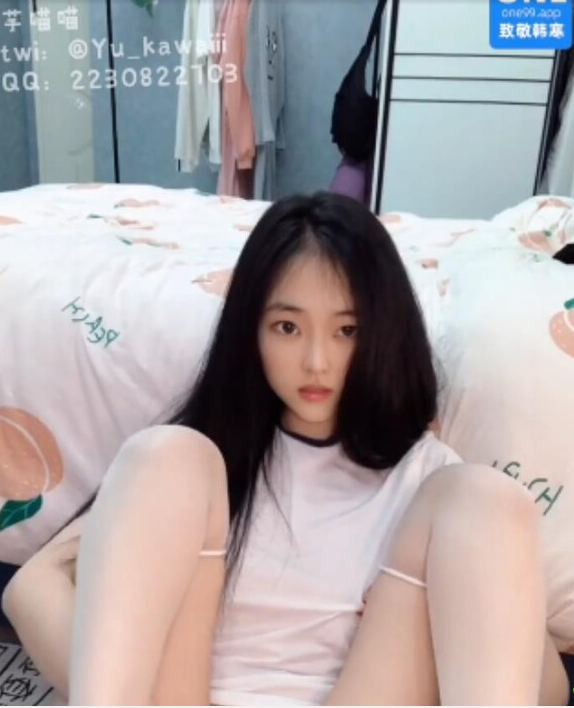芋喵喵美少女资源合集，直播下载视频一应俱全