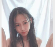 江可爱：互动视频尺度大，颜值飞机场