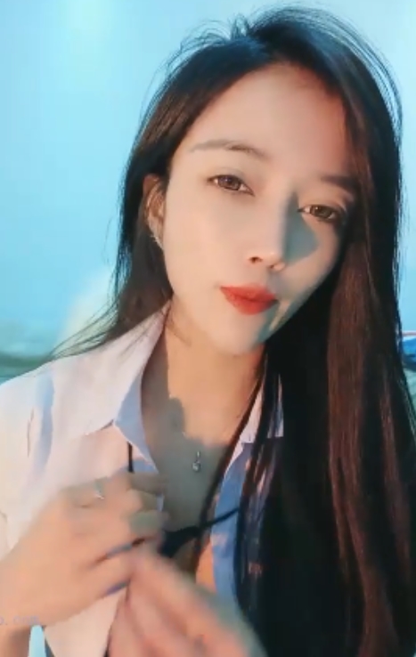 独特魅力！上海模特阿信111v137g视频合集