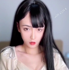 黑丝伪娘使用棒子放飞自我，仙液狂喷，释放真多，1V+165M