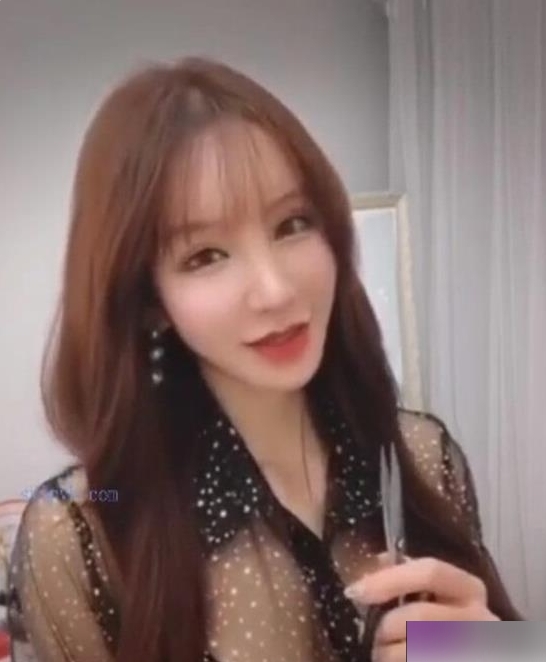 周于希的自拍作品小合集