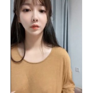 小奶猫福利视频合集：103V3.51G，大罩杯女主播酥柚直播密码房表演