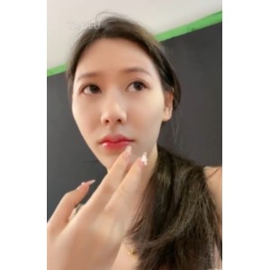 芷晴主演：套路直播丝足剧情指教，视频52g，百度ED2K收藏