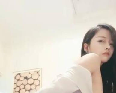 虎牙主播高冷御姐FL姬自我安慰合集，1G有尺度视频精心整理