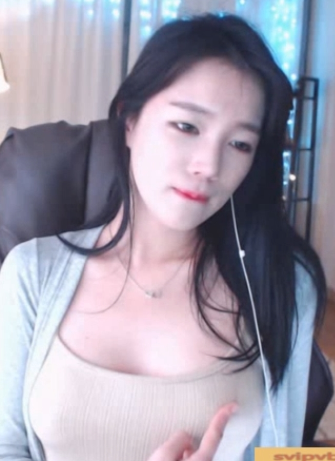 清新脱俗的韩国主播徐艳发布最新视频40.4g补，引起115人关注