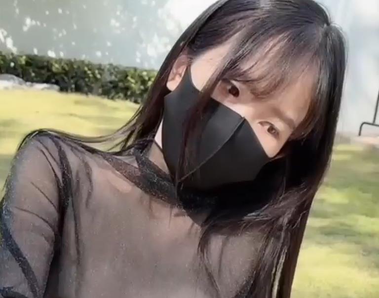 1.粉色情人双马尾发型2.温泉粑粑游戏3.花园粑粑游戏4.2V986M游戏机