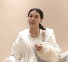 《双人游戏：边缘女神明星脸模特争艳配合，1V+561M百度盘》