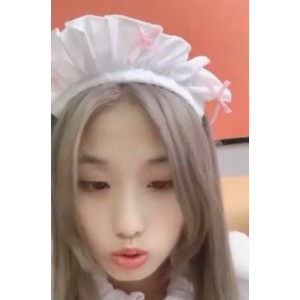 清纯学妹小芸直播合集！视频数量67个，大小22G，百度盘等你来取！乖乖女