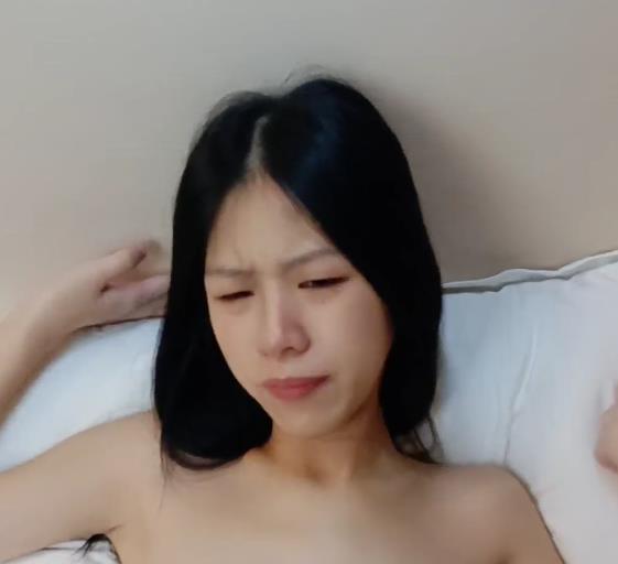 《小甜心合集》：亲兄妹自拍视频，露脸真实，9月强档必看