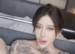 狂野龙猫夫妇OnlyFans资源合集，颜值身材纹身一应俱全！