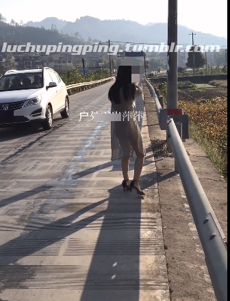 展示大神pinkpigbb最日常室外展示，绅士必收藏