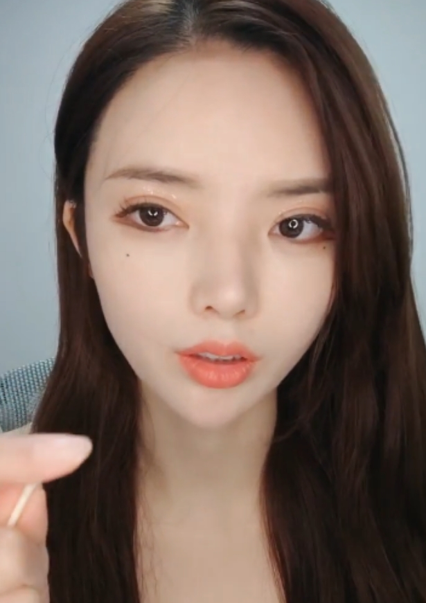 顶级绿播女神无虞：逆天颜值热舞闪现，1V+4.38G视频狂玩百度盘，双层压缩链接永久有效