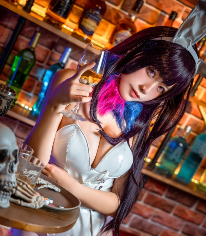 一笑芳香峭婧38套合集，115四人游，15V，7.95G，百度云大放送