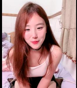 乖乖幼自拍视频5小时完整版！悬赏8000找作品，评论区笑翻天！颜值身材超棒，搞笑有趣不容错过！