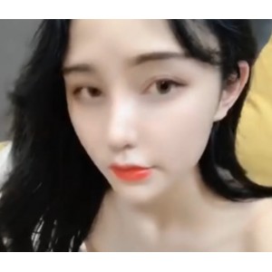 段让人回味无穷的珍贵收藏，记录着熊猫在网络直播界的点点滴滴。
