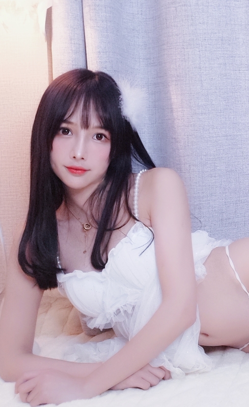 小小奶瓶儿作品合集：71P5.88GB视频数量众多