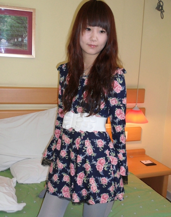 《彭彭》2011.03.23早期国模资源再次曝光，引发热议视频精彩，数量稀少