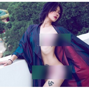 浮力姬御姐风：职业模特的妖娆魅力，9.2G高品质视频任你欣赏