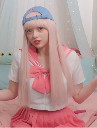 serena的Onlyfans视频资源，童颜大罩杯萌妹F杯直播特征欧美表演，12.4G视频大放送!