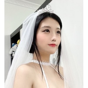 喵四剧情婚纱8v1.45g：神秘新人演绎浪漫张力，百度收藏热播