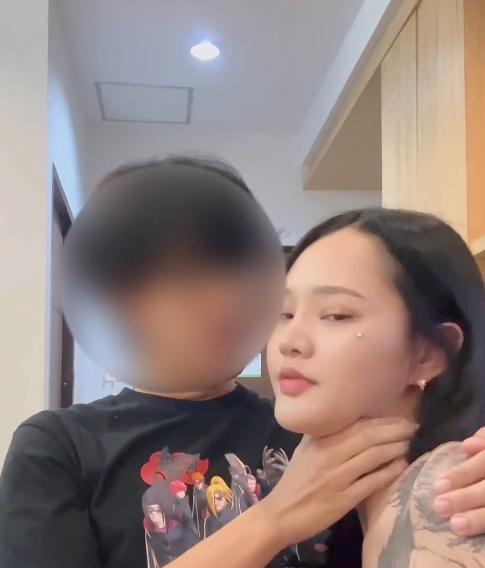 泰国网红模特「mueylix」：2个视频，1.24G瞩目互动