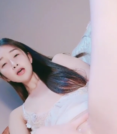 美少女依依高颜值视频合集，新增20部精彩作品，百度ED2K收藏589次！