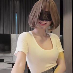 OnlyFsnsDemi爹咪爆火合集1V1G，作者自拍，晃动姬，子孙袋，吞天兽，视觉感，推荐！