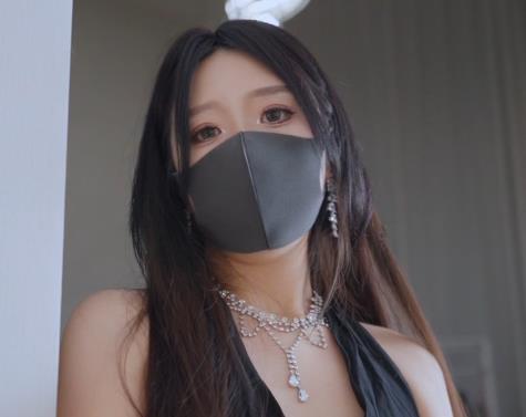 OnlyFans网红小姐姐桥本香菜妈妈的秘密最新合集1V2.5G，作者自拍，棒棒糖与口罩情节