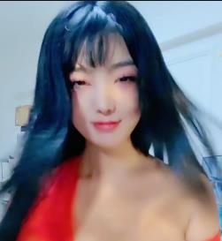 快手舞蹈秀杨小花最新合集8V500M，戴口罩的精彩表演