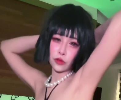 Cosplay全网快手高颜值一拳超人地狱吹雪最新合集4V700M，作者自拍正图