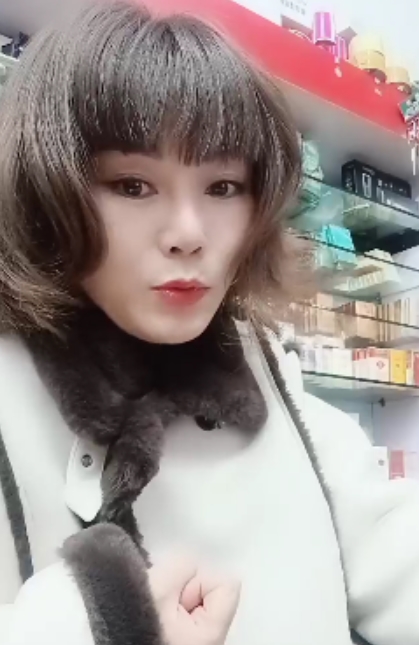 百度肥姐卖杂货搭讪顾客视频合集155部86.6G