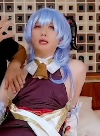 推特大岛优子超社保伪娘视频教学4V1.37G极致收藏